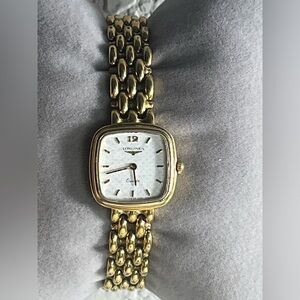 Longines flagship Quartz 7123 ladies watch.